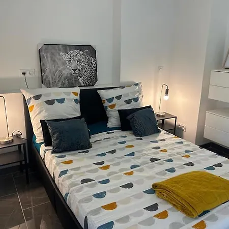 Apartment Lovely In With View *